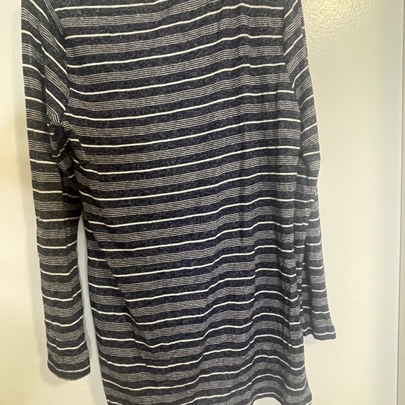 Thyme Maternity Nursing top - Picture 5 of 6